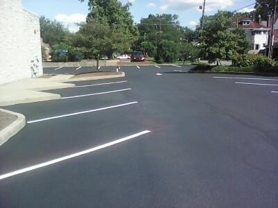 How Long Does It Take For Asphalt Sealcoating To Dry?