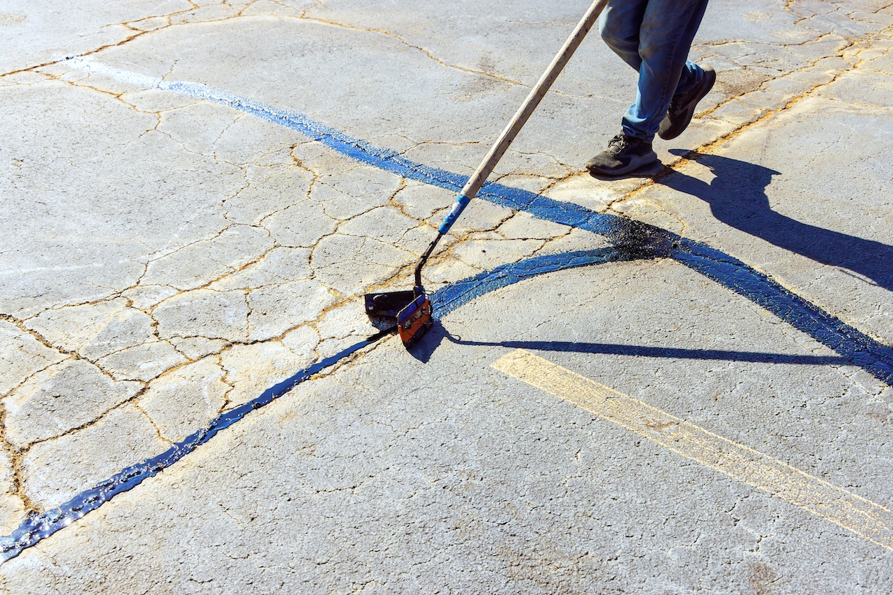 When Is Asphalt Crack Filling Repair Needed?